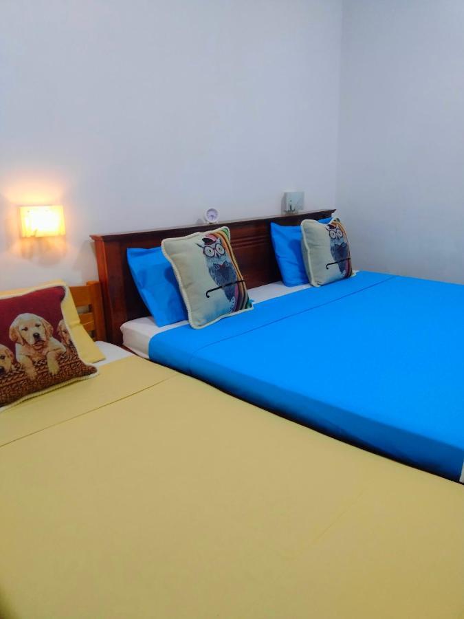 Peacock'S Paradise Safari Hostel Uda Walawe Extérieur photo