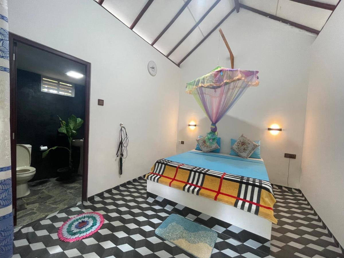 Peacock'S Paradise Safari Hostel Uda Walawe Extérieur photo