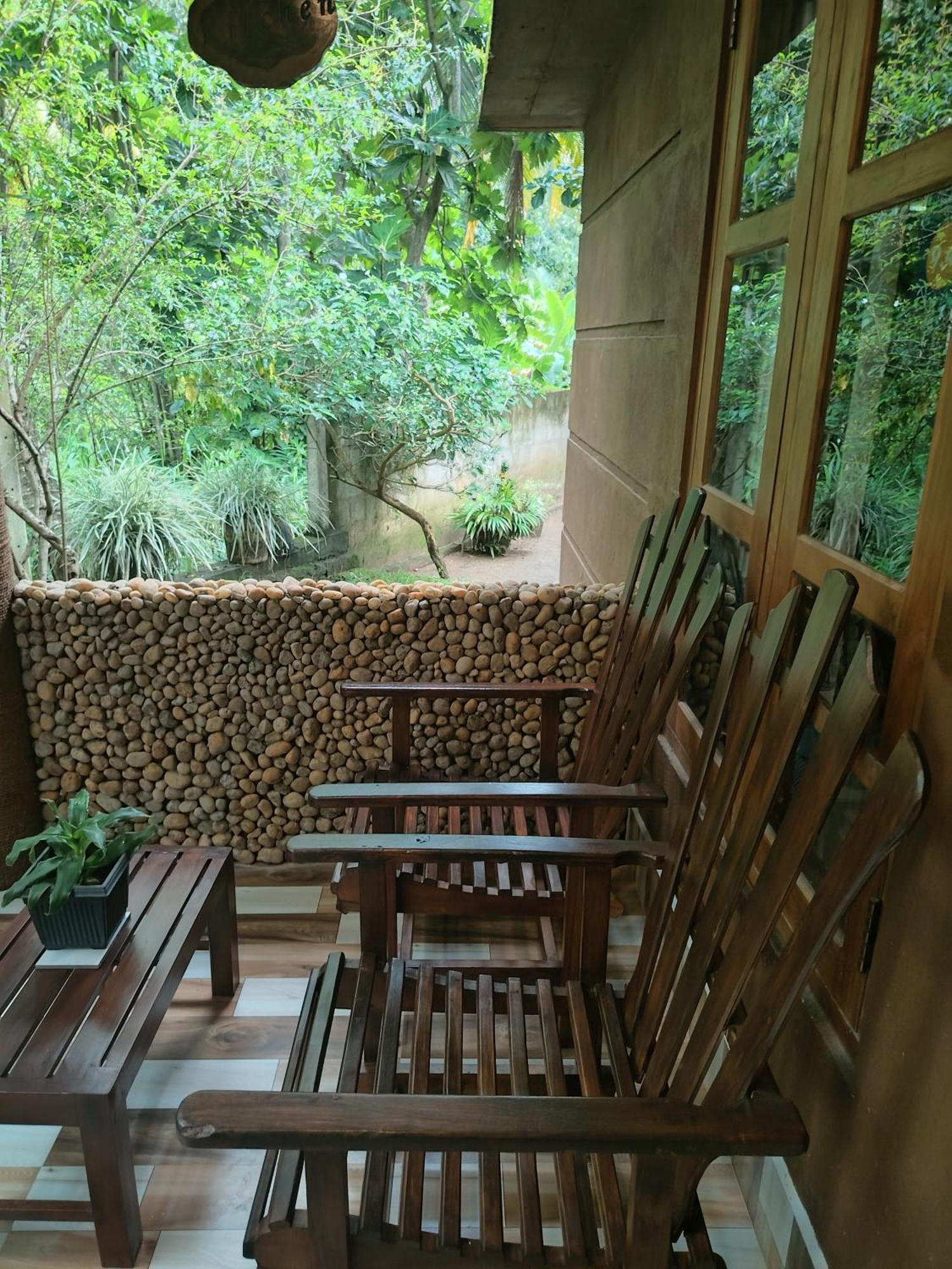 Peacock'S Paradise Safari Hostel Uda Walawe Extérieur photo