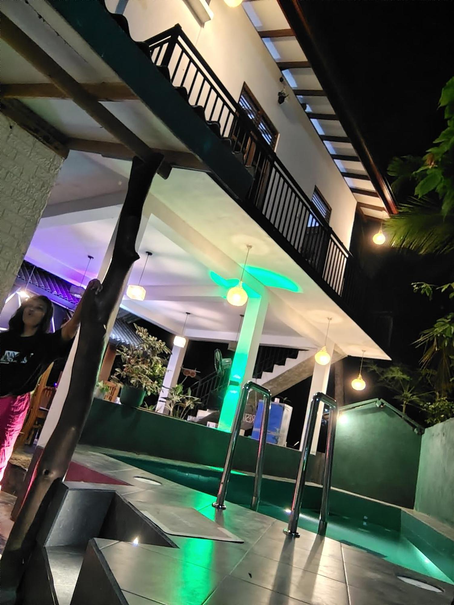 Peacock'S Paradise Safari Hostel Uda Walawe Extérieur photo